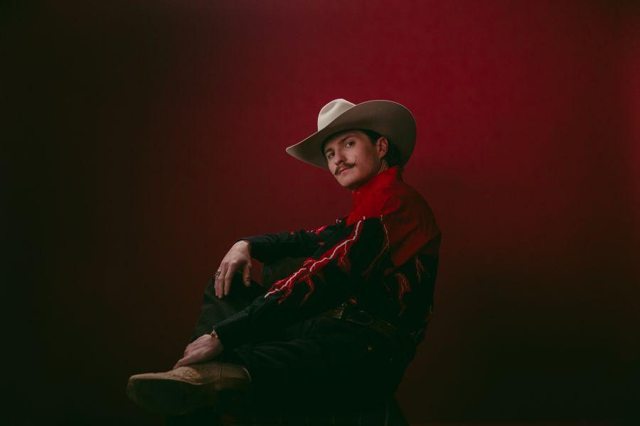 Up and coming country star Braxton Keith